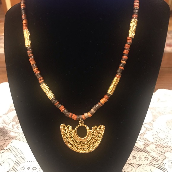 Jewelry - HAND DESIGNED BY AN ARTISAN BEADED NECKLACE WITH ATTACHED PENDANT